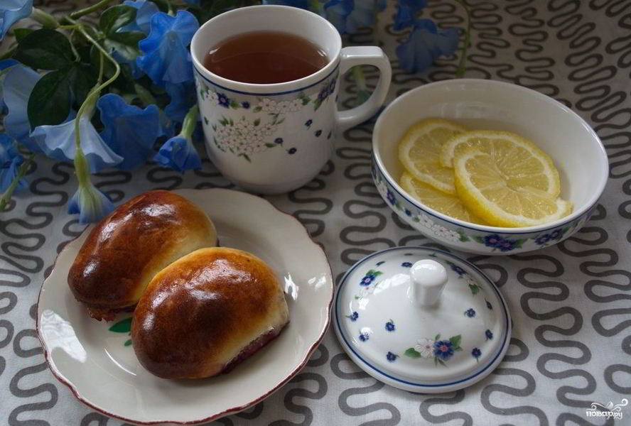 Пирожки дрожжевые на кефире