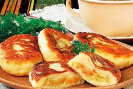 Пирожки картофельные с капустой