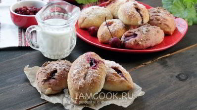 пирожки на молоке с вишней