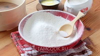 пирожки на молоке с вишней