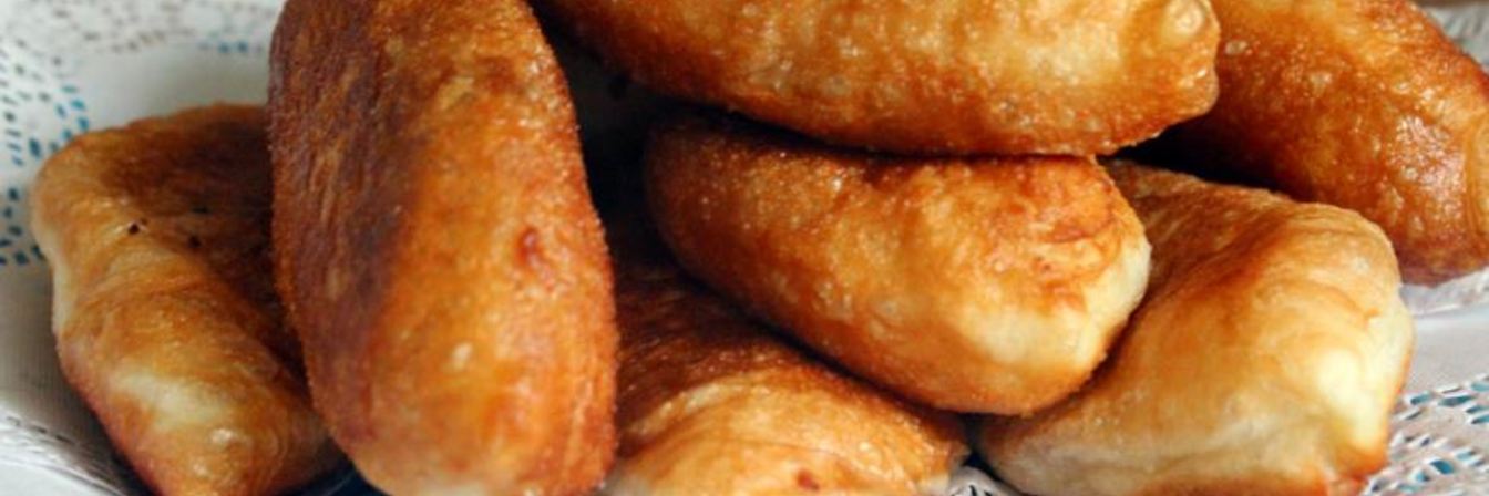 Пирожки с гречкой, беконом и яйцом