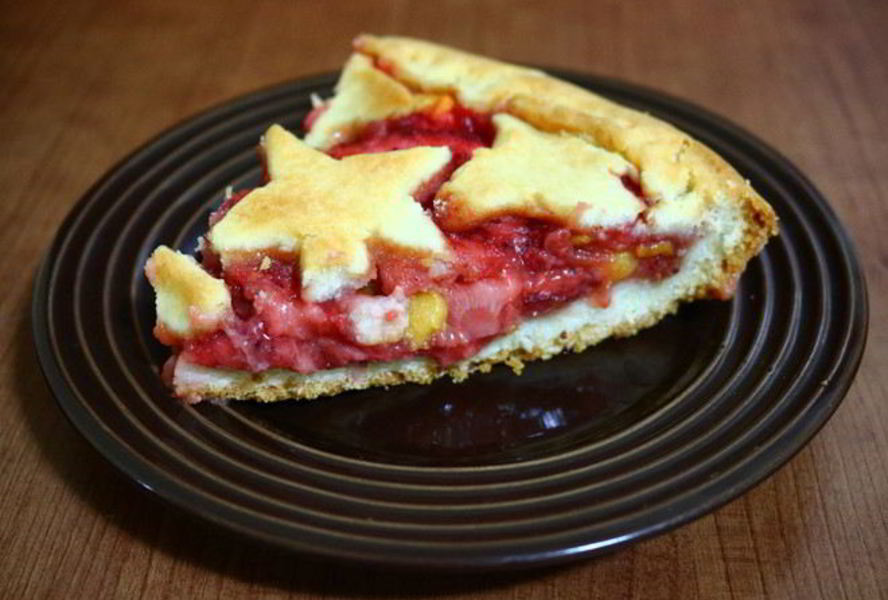 Пирожки с клубникой в духовке