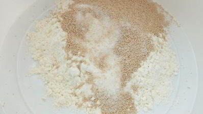 пирожки весенние с луком и яйцом