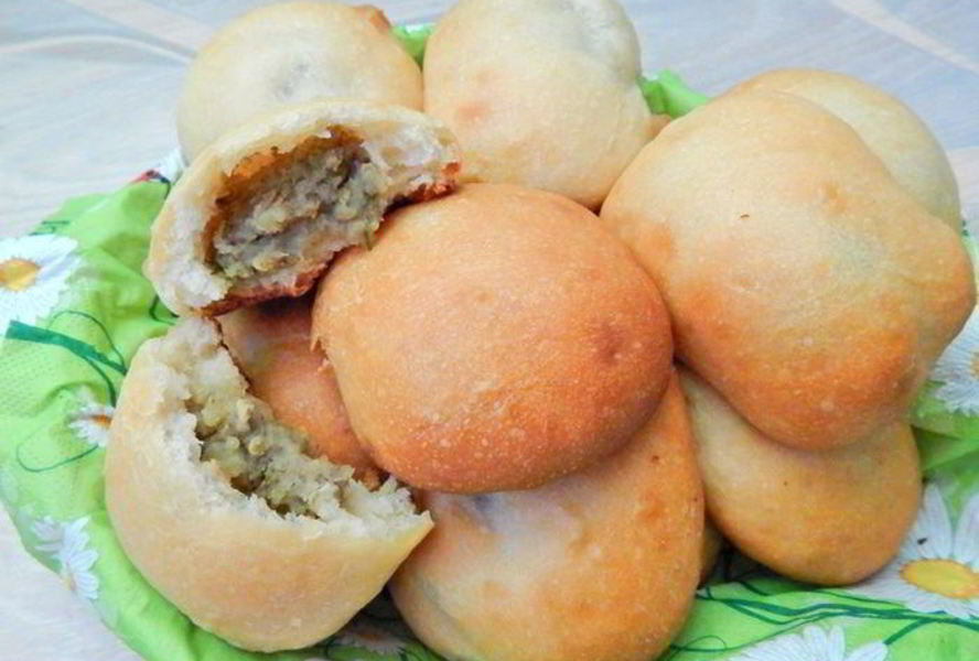 Постные пирожки с чечевицей и картофелем