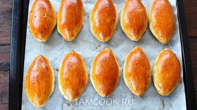 сдобные пирожки с яблоками в духовке