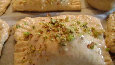 творожно-сырные пирожки со шпинатом