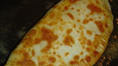 жареные пирожки с сыром проще не бывает