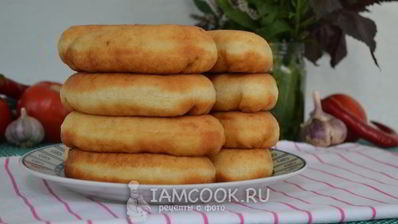 жареные пирожки с яйцом и рисом