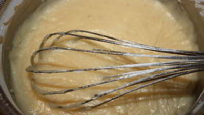 брауни с глазурью и орехами