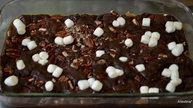 брауни с пекан и маршмэллоу