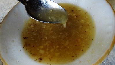 лимонное пирожное софи лорен с грецкими орехами, изюмом и безе