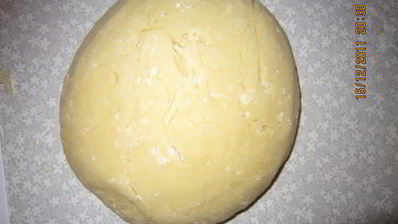 пирожные персики