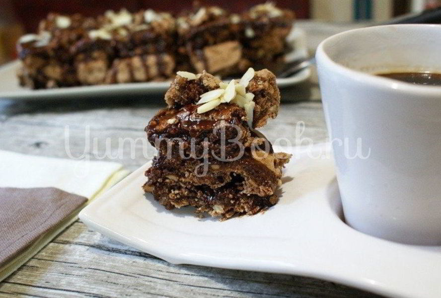 Пирожные Шоколадное безе с орехами