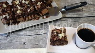 пирожные шоколадное безе с орехами