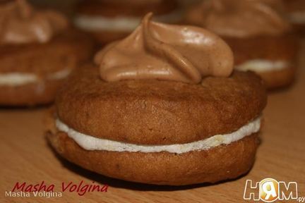 Шоколадные пирожные с кремом