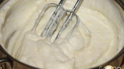 шоколадные пирожные с кремом