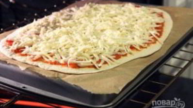 пицца на противне