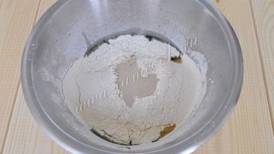 пицца пепперони с жаренной моцареллой