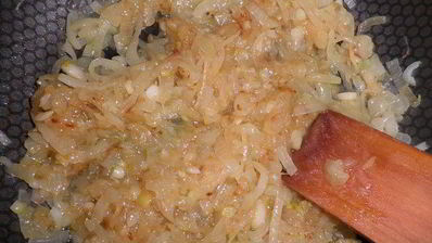 пицца с карамелизованным луком и фетой