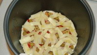 пицца с креветками в мультиварке