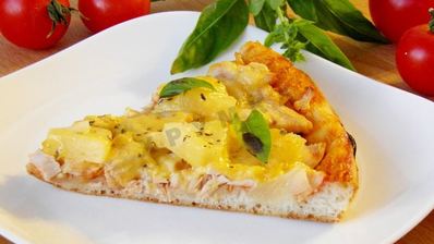пицца с курицей и ананасами