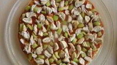 пицца с курицей и перцем в микроволновке