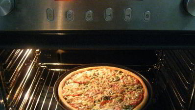 пицца с лесными грибами