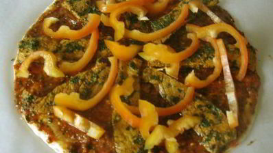 пицца с маринованным мясом