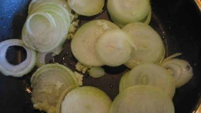 пицца с тунцом и ветчиной