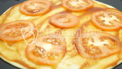 тонкая пицца с моцареллой