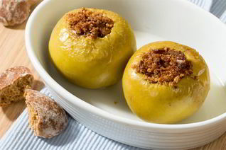 Печеные яблоки с имбирным пряником