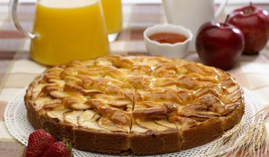 Рецепт классической шарлотки на простокваше