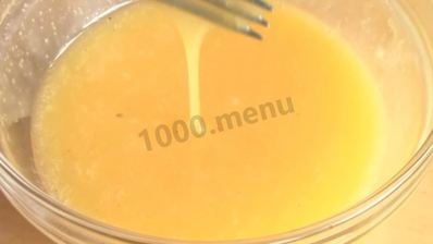 шарлотка на молоке с яблоками