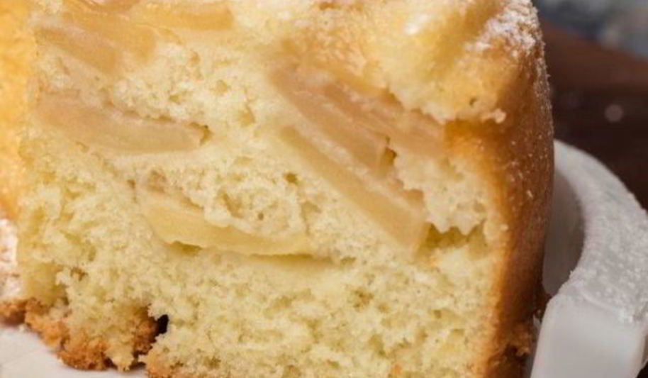 Рецепт шарлотки с манкой и кефиром