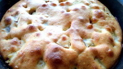 шарлотка с нектаринами