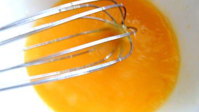 шарлотка с нектаринами