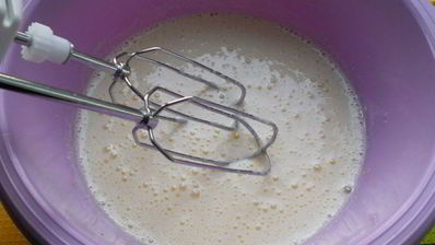 шарлотка с персиками