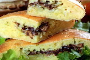 Шарлотка с рыбой и капустой