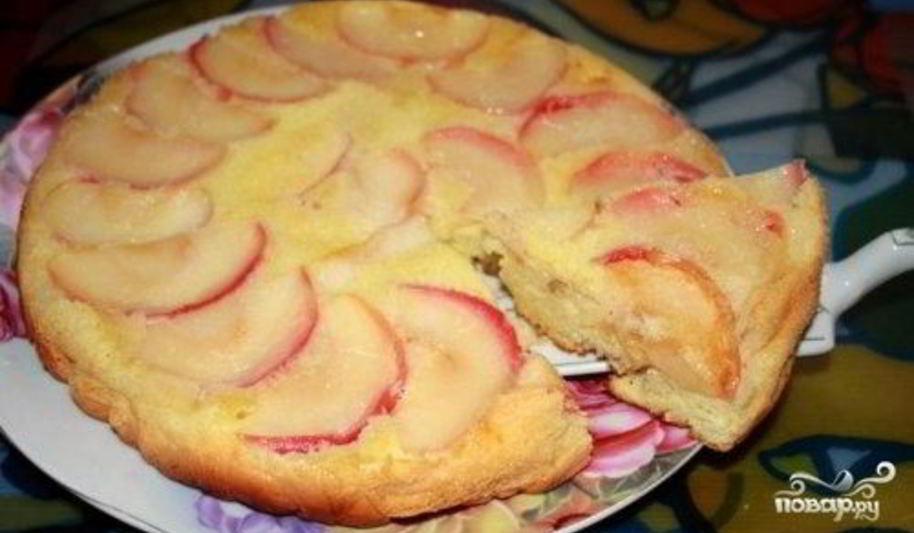 Рецепт шарлотки с яблоками без масла