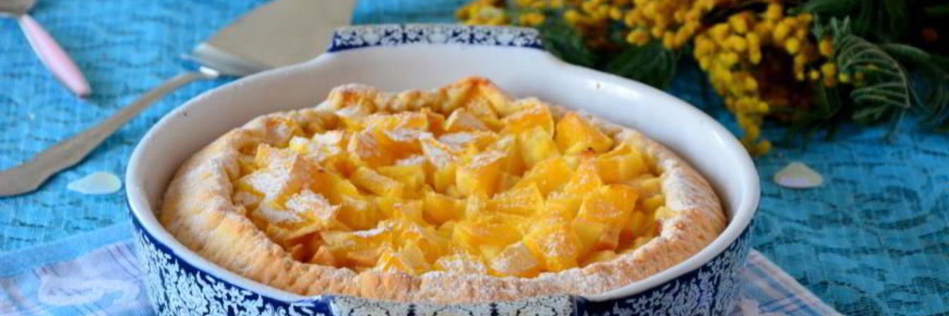 Шарлотка с яблоками и апельсином