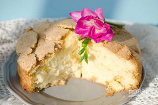 Шарлотка с яблоками