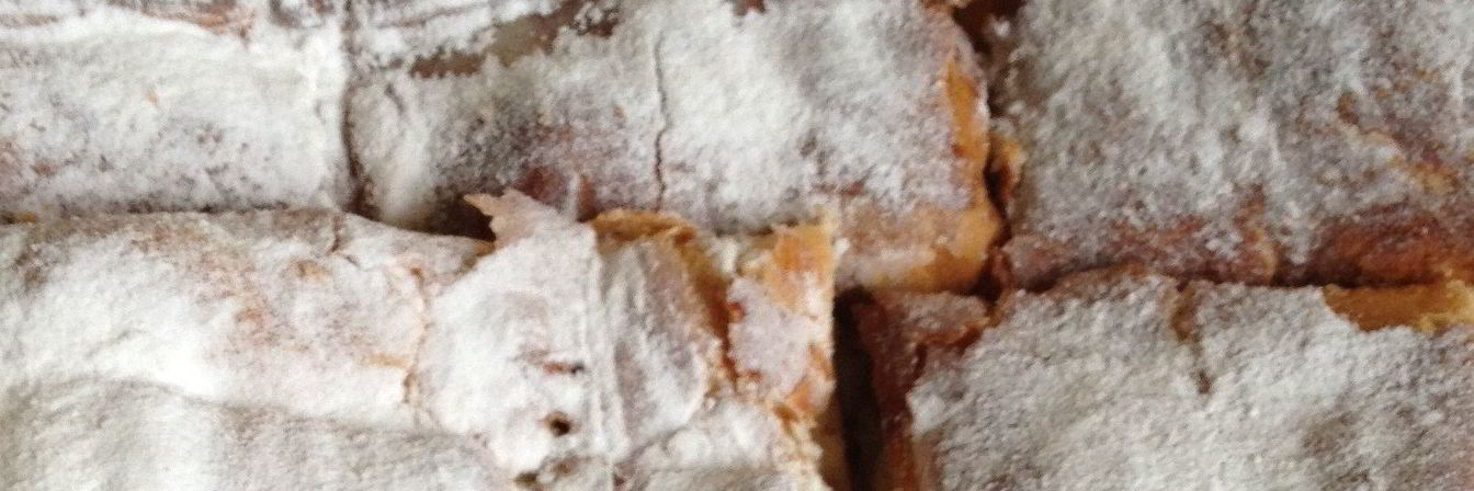 Яблочный штрудель с орехами