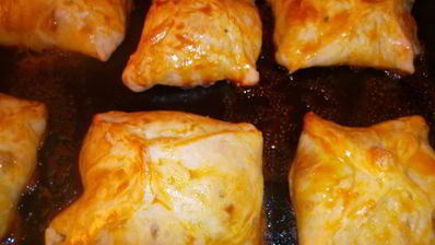 слоеные конвертики с персиком