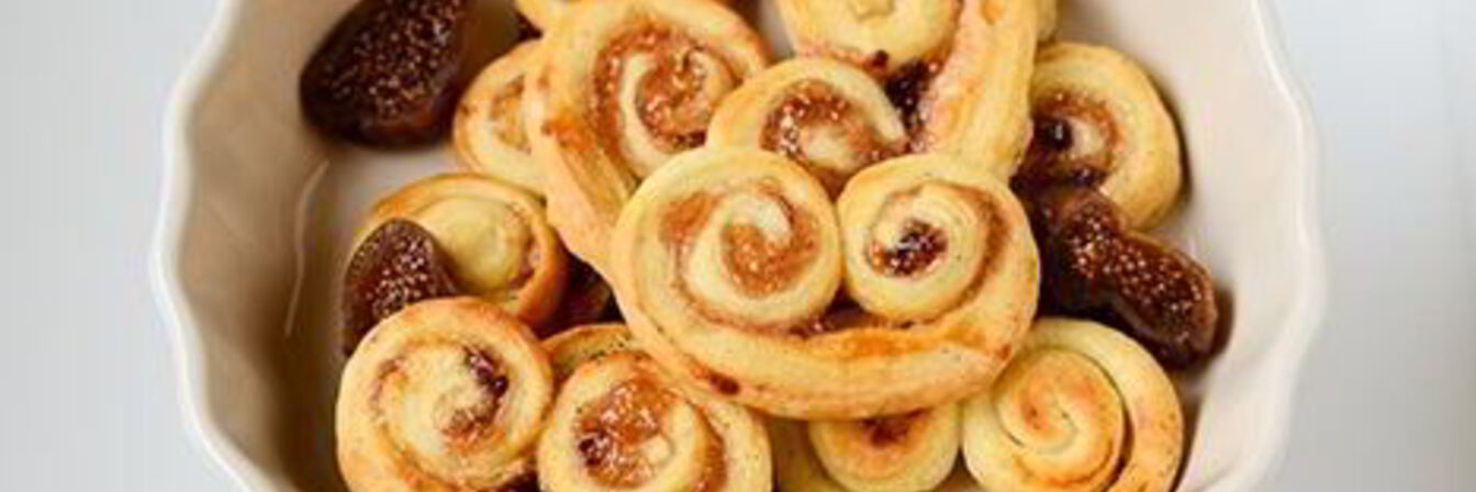 Слойки с джемом