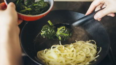 слойки с фетой и шпинатом