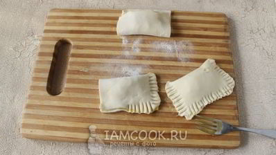 слойки с орехами