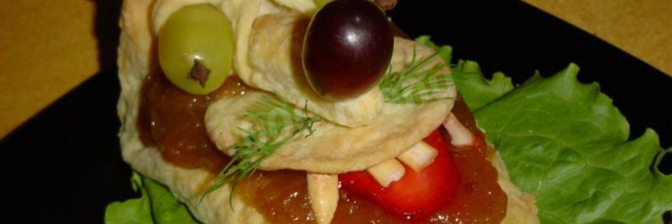 Слойки с повидлом из слоеного теста Добрый волк