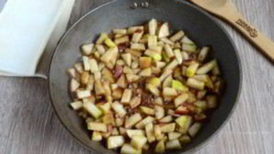 сочные слойки с яблоками