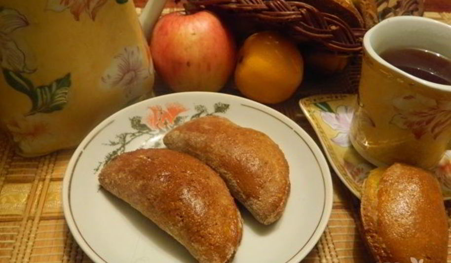 Рецепт диетических сочней с фруктовой начинкой