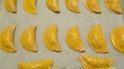 диетические сочни с фруктовой начинкой